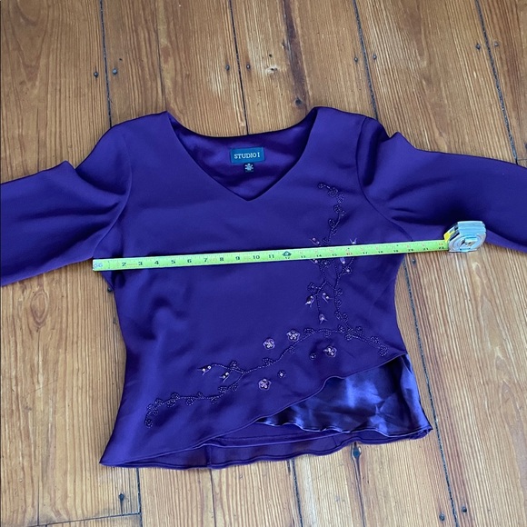 Elegant Purple/Burgundy Top and Skirt Ensemble ( Size 12) - Picture 9 of 16